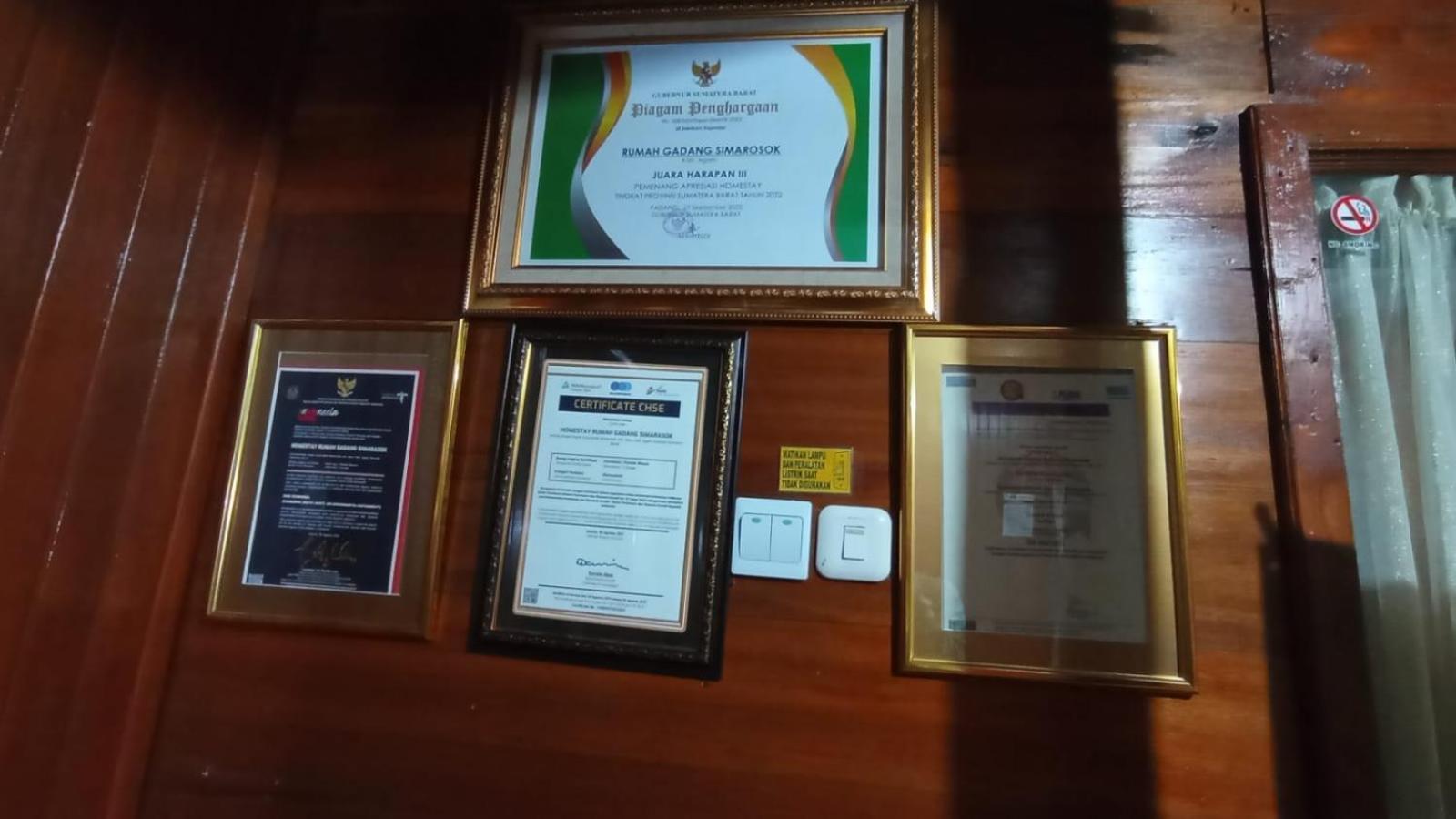 Rumah Gadang Simarasok Baso Luaran gambar